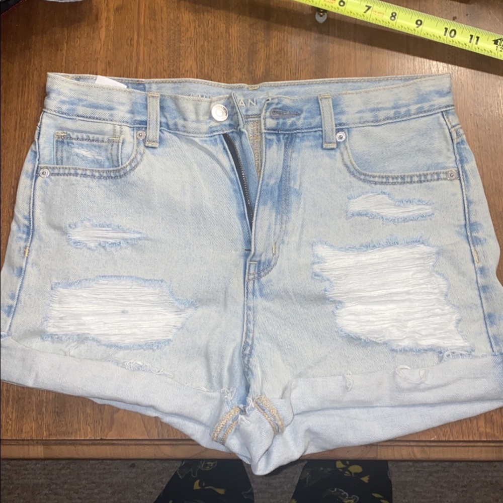 American Eagle Mom Short